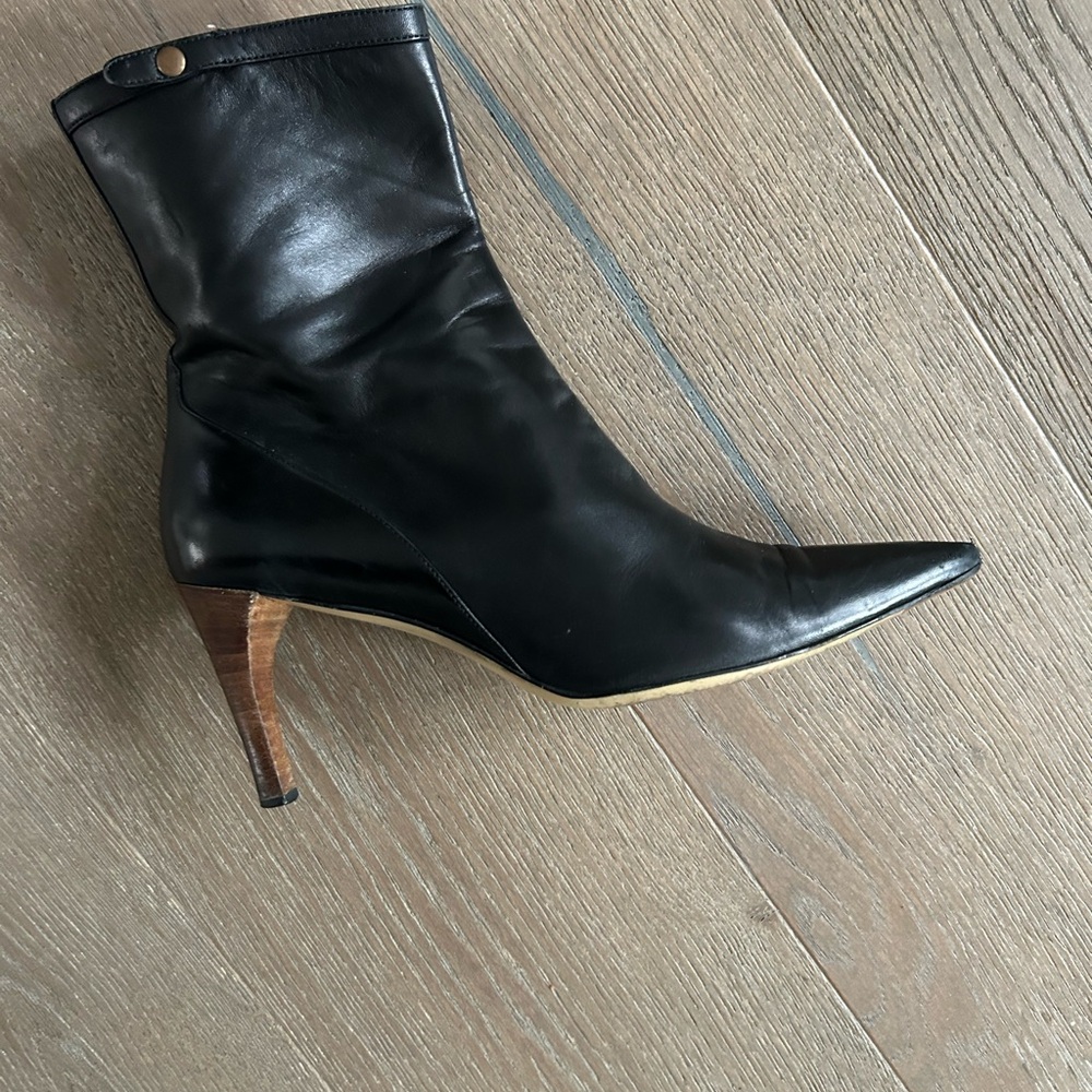 Rare Vintage Gucci  Black Soft Leather Bootie withh Side Zipper, 9B